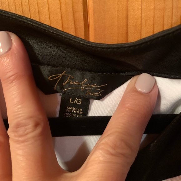 Top - Picture 3 of 3